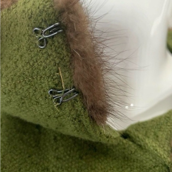 Green Wool Coat with Brown Fur Trim - Picture 3 of 12